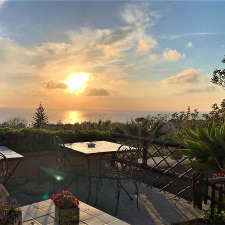 La Terrazzina Sul Tramonto Bed & Breakfast Forio  Exterior photo